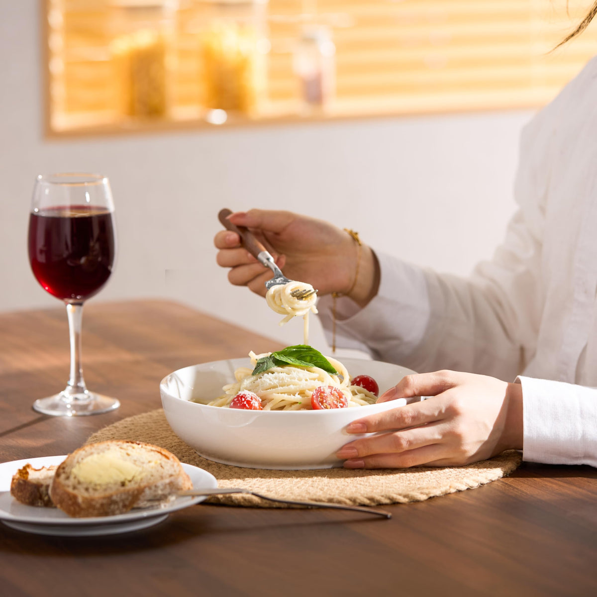 White 40 oz Pasta Bowls Set of 4 P862