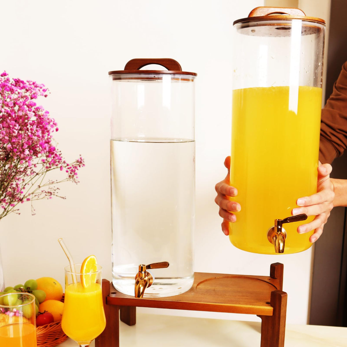 2.2 Gallon Glass Drink Dispenser with Stand X6446
