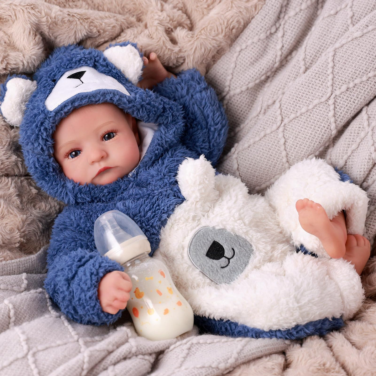17 Inch Lifelike Reborn Baby Dolls Boy with Play Accessories L701